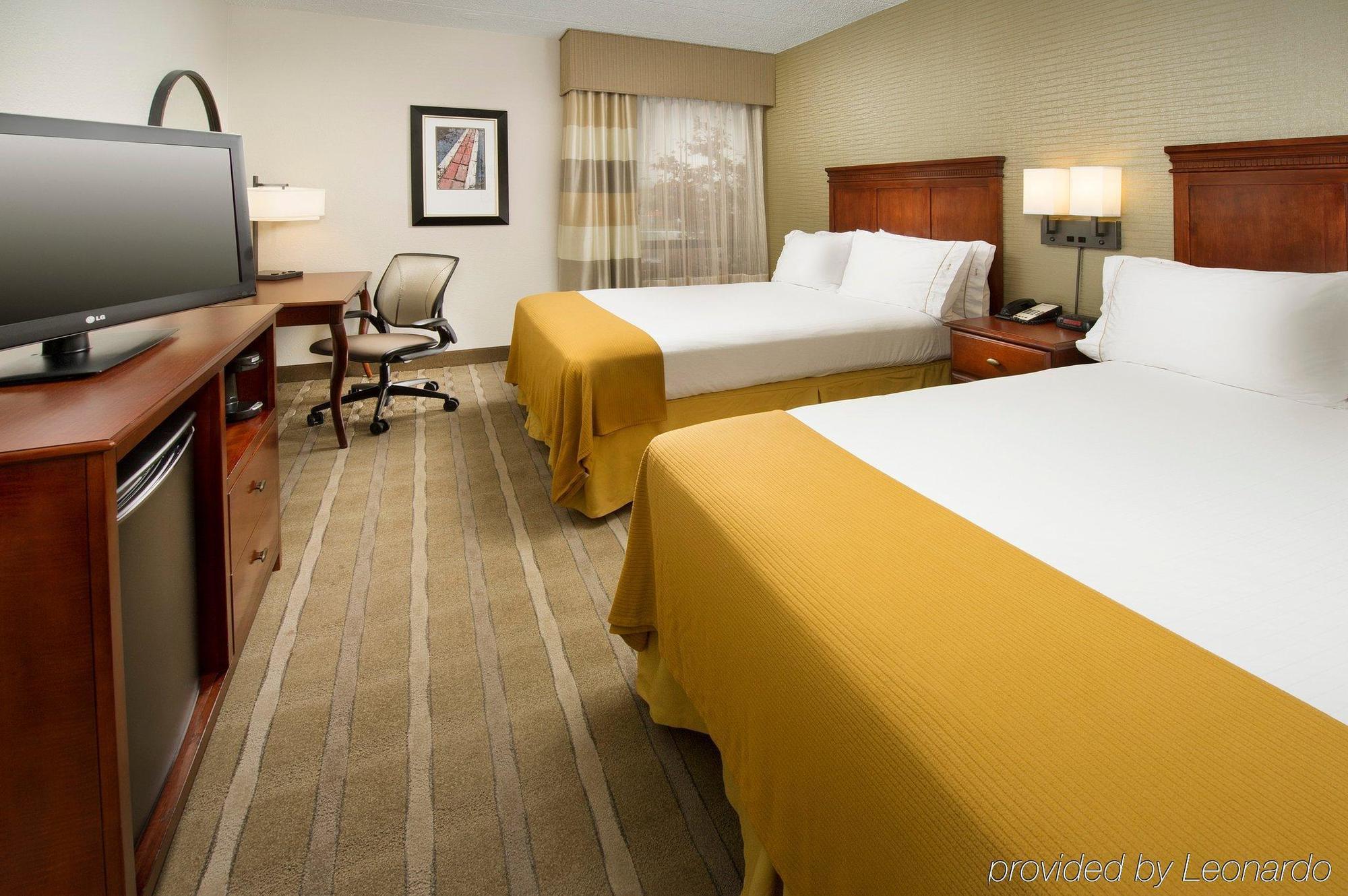 Holiday Inn Express Boston North-Woburn By Ihg Exterior photo